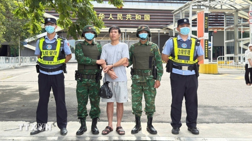 37 Vietnamese citizens repatriated after illegal entry into China